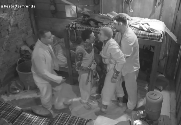 A Fazenda 13: Divulgado vídeo de briga de Nego do Borel na baia